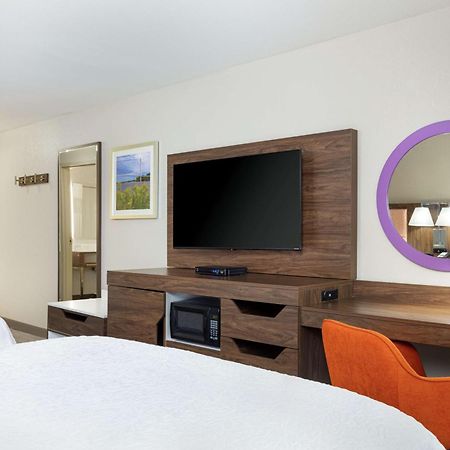 Newly Renovated Hampton Inn Omaha West Lakeside Exterior foto